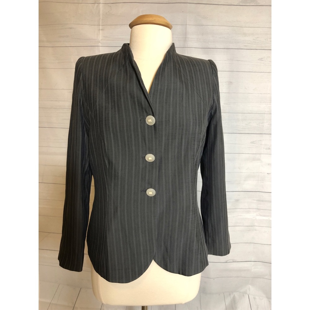 Giorgio Armani Gray Long Sleeves blazer Size 44